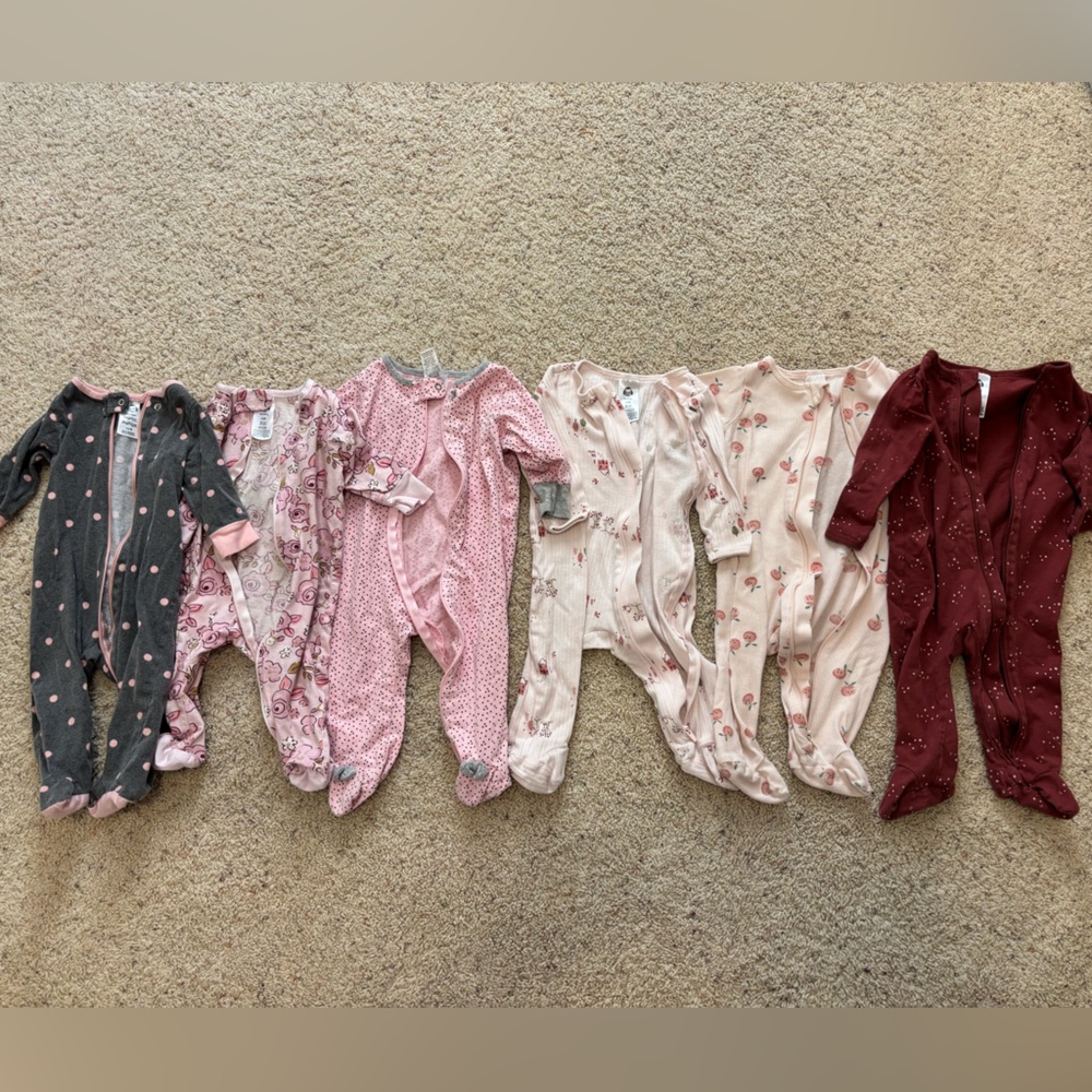 Gerber Baby Girl Footies - 3-6 Months Set